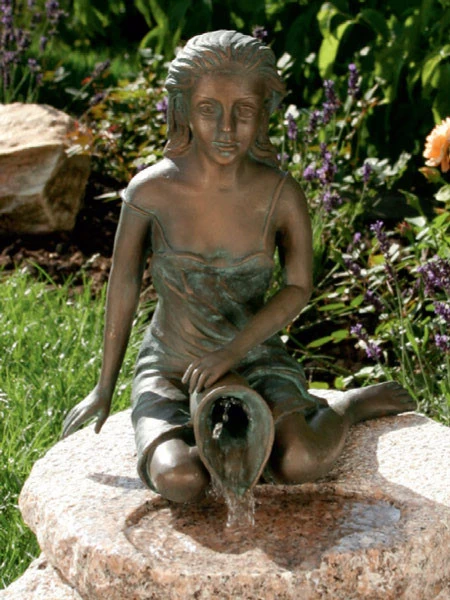 Bronzefigur Elonie Klein (Art.Nr. 88721) 1 Bronzefigur Elonie Klein (Art.Nr. 88721)