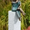 Bronzefigur Junges Glück Auf Granitstele (Art.Nr.88598)